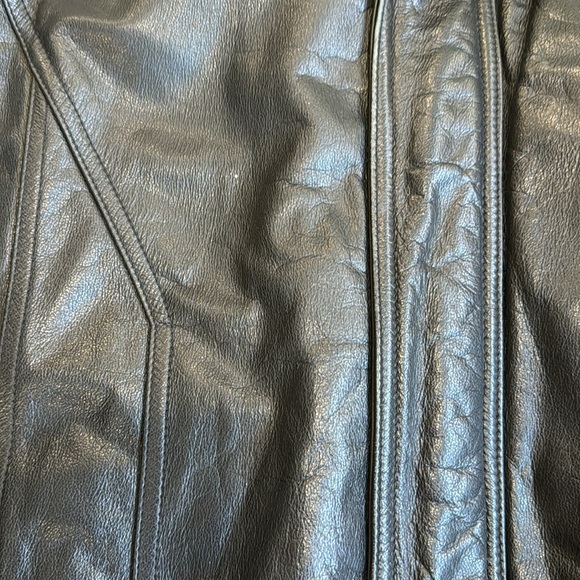Vintage Men’s Wilson’s Leather Black Jacket Size XL - Picture 3 of 12